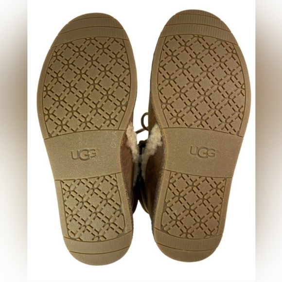 NWOT UGG Australia Women's Luisa Water Resistant Leather Boots 1012545 Size 6 - Picture 5 of 6